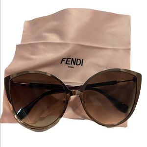 💯Fendi Rose Gold Sunglasses